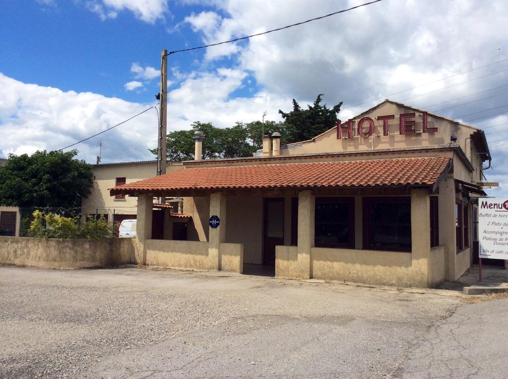 Hotel Le Relais Des Blaches Pierrelatte Exterior foto