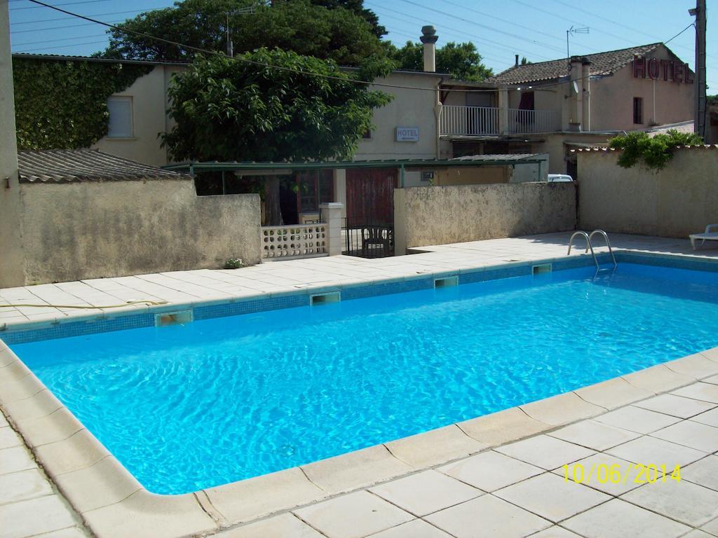 Hotel Le Relais Des Blaches Pierrelatte Exterior foto