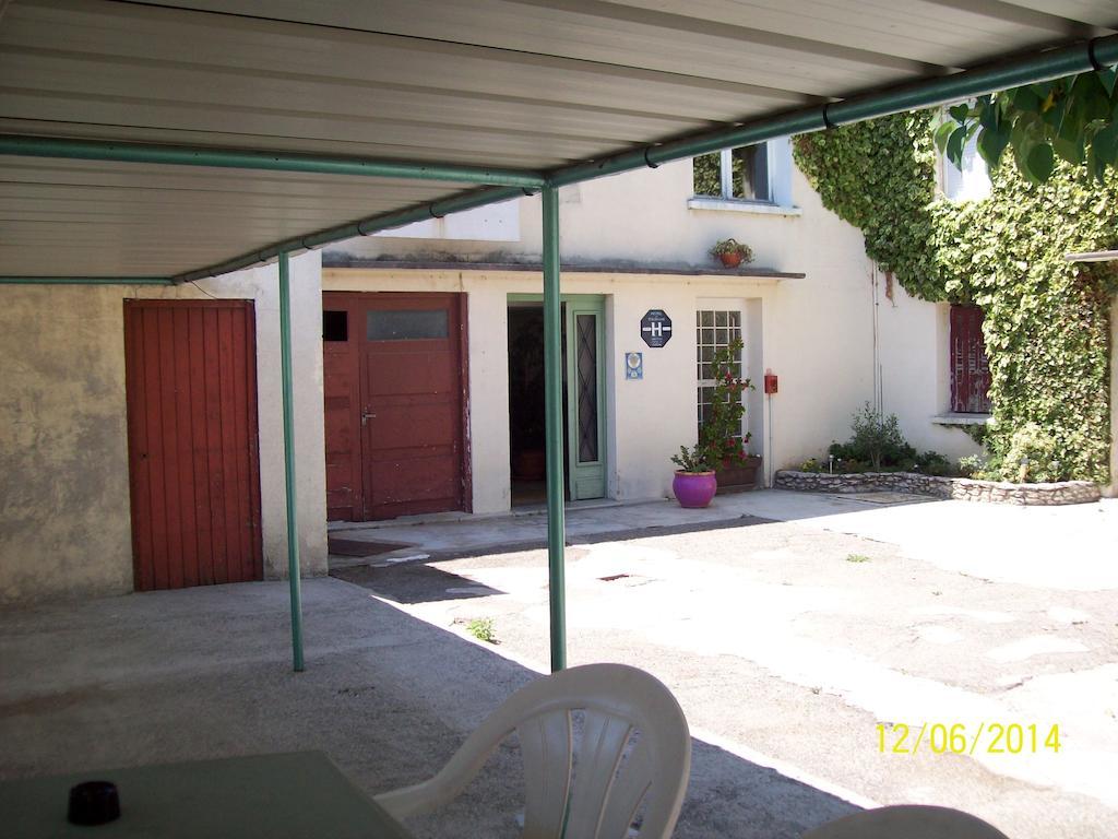 Hotel Le Relais Des Blaches Pierrelatte Exterior foto